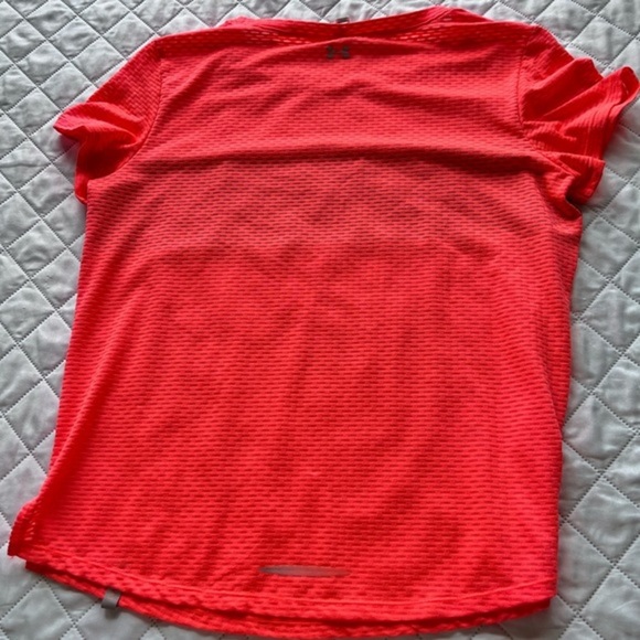 UA SPORTS Tee - Picture 5 of 5